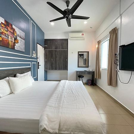 Mr Homestay Hotelstyle Room Телук-Інтан Екстер'єр фото