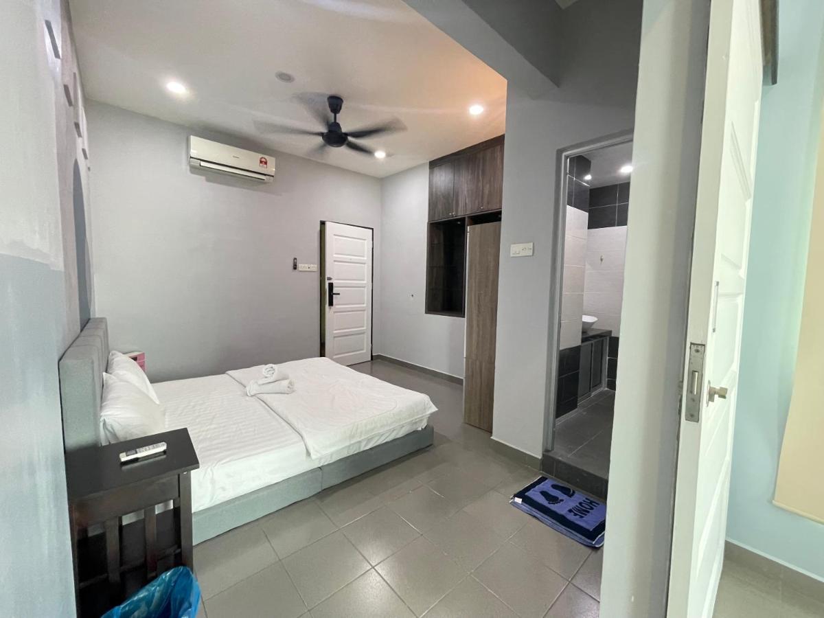 Mr Homestay Hotelstyle Room Телук-Інтан Екстер'єр фото