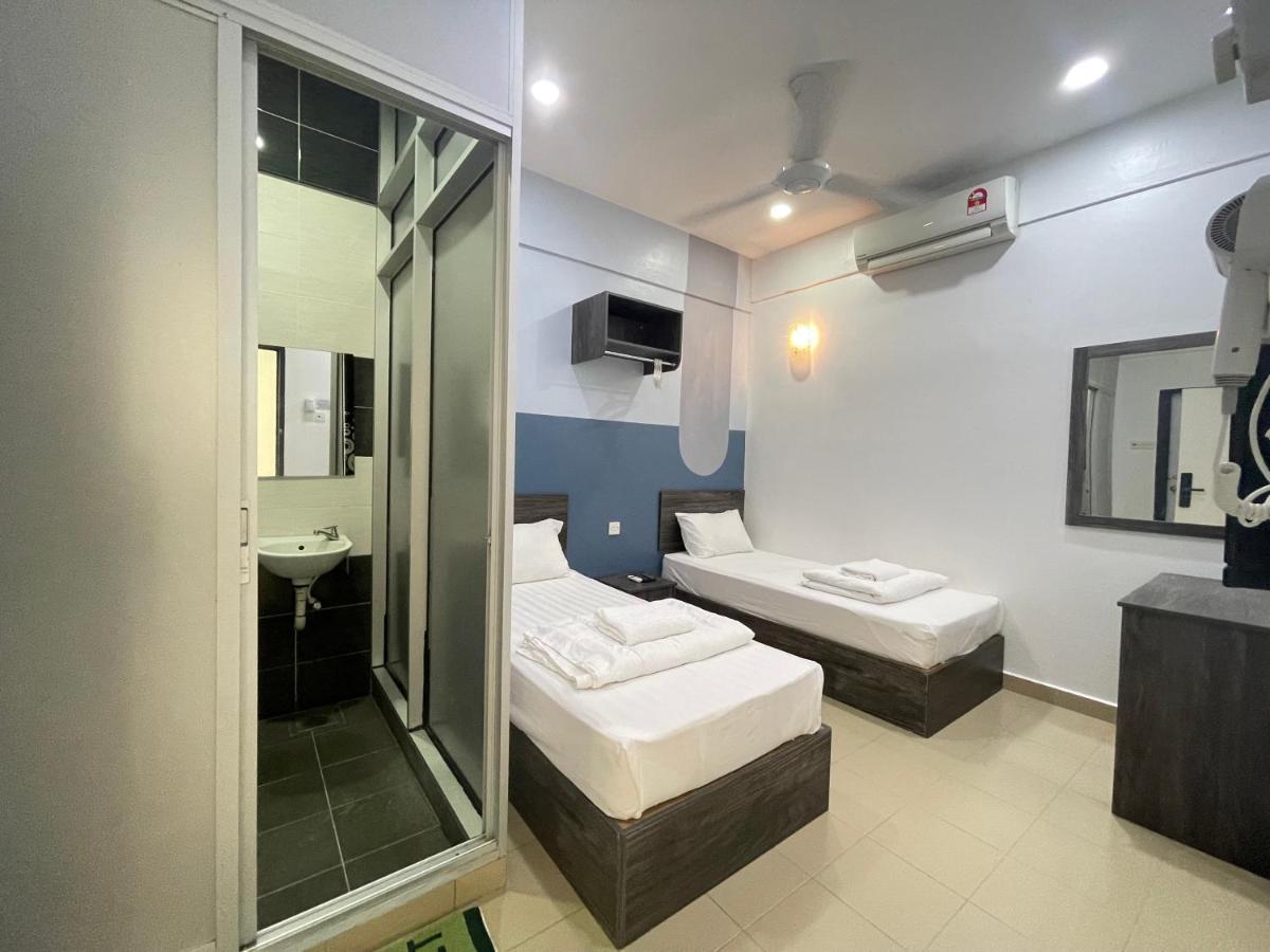 Mr Homestay Hotelstyle Room Телук-Інтан Екстер'єр фото