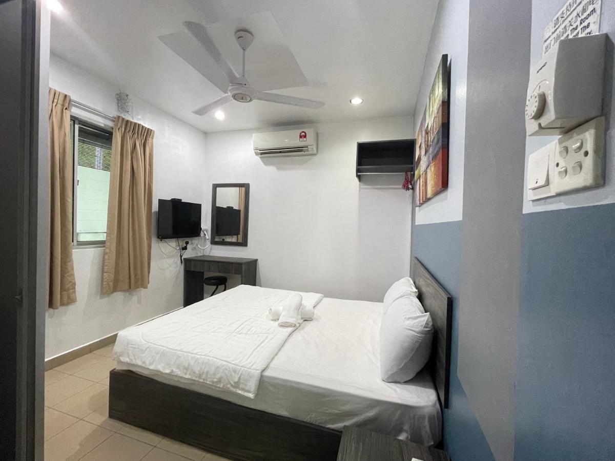 Mr Homestay Hotelstyle Room Телук-Інтан Екстер'єр фото