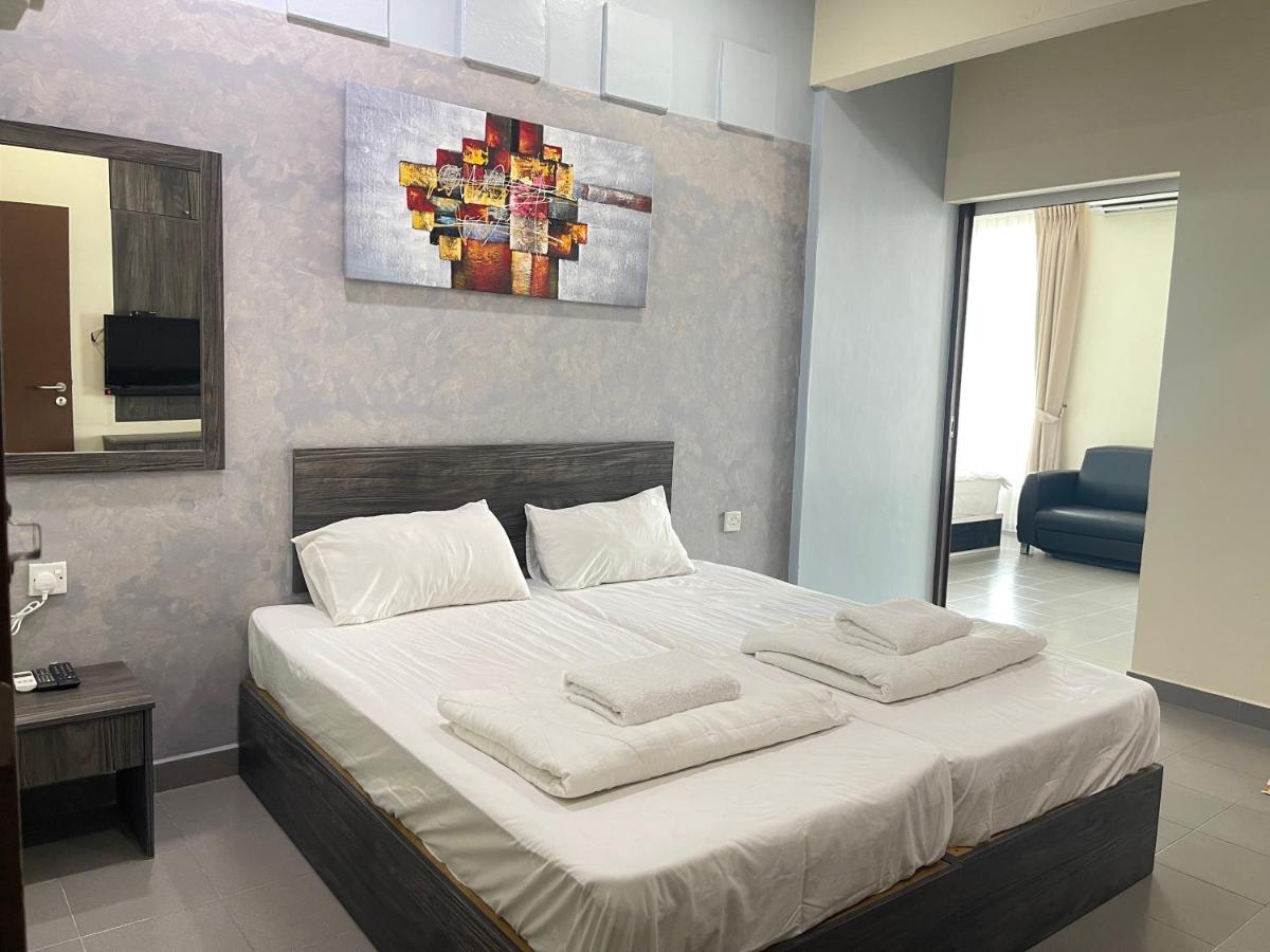 Mr Homestay Hotelstyle Room Телук-Інтан Екстер'єр фото