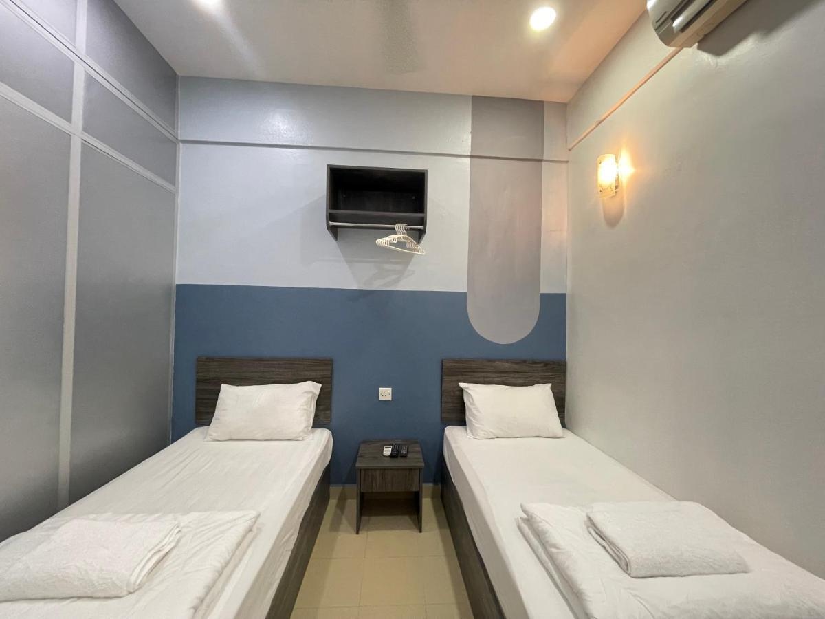 Mr Homestay Hotelstyle Room Телук-Інтан Екстер'єр фото