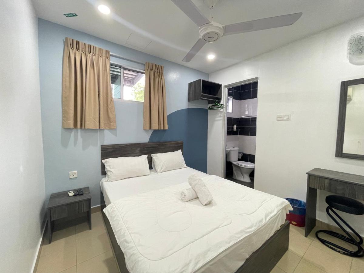 Mr Homestay Hotelstyle Room Телук-Інтан Екстер'єр фото