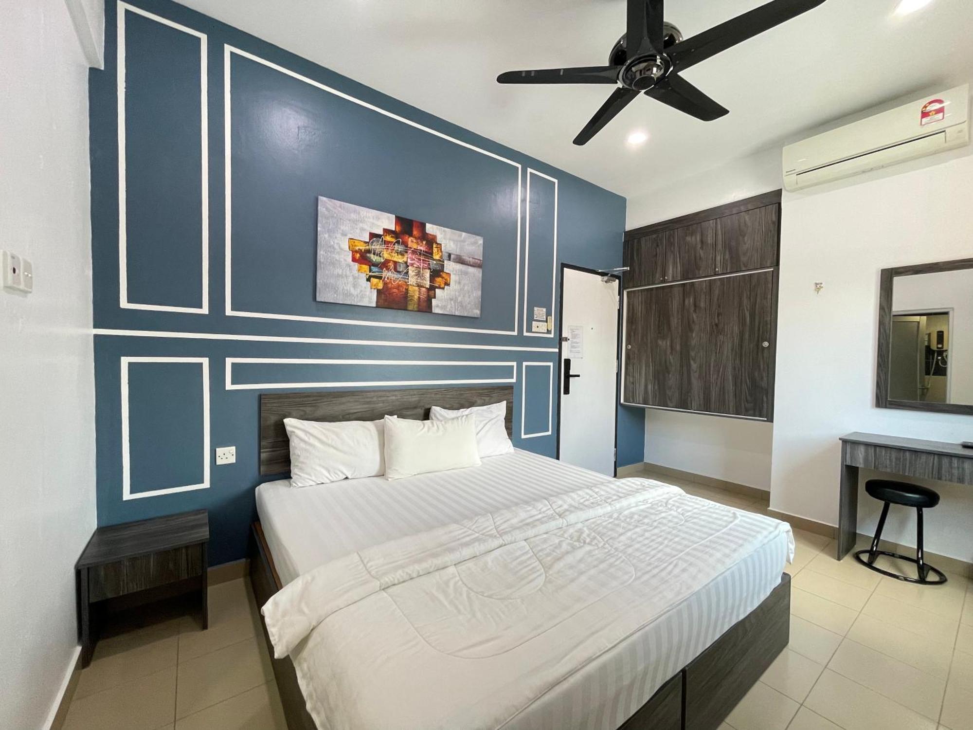 Mr Homestay Hotelstyle Room Телук-Інтан Екстер'єр фото