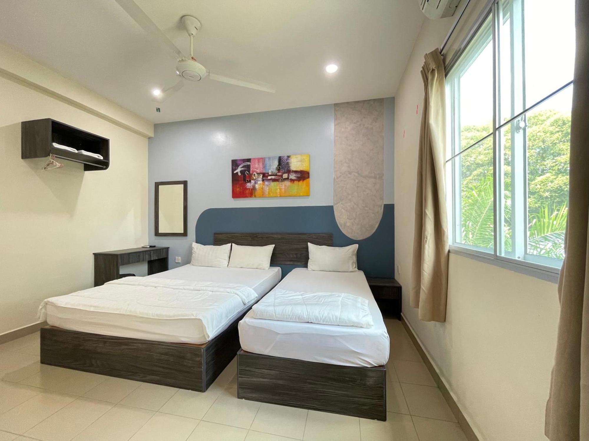 Mr Homestay Hotelstyle Room Телук-Інтан Екстер'єр фото