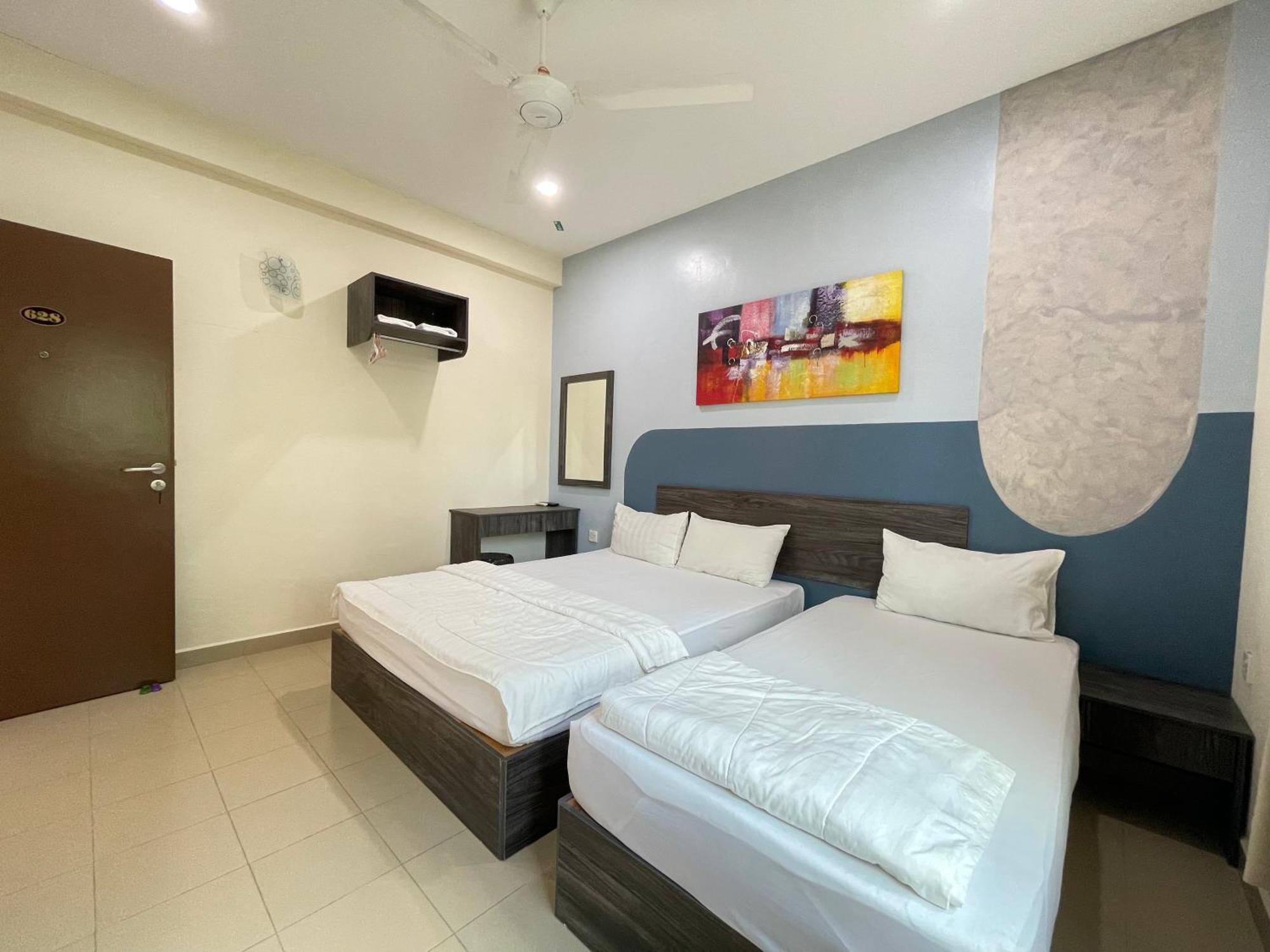 Mr Homestay Hotelstyle Room Телук-Інтан Екстер'єр фото